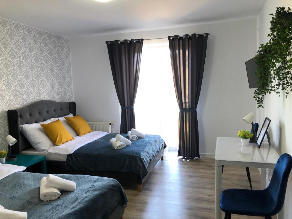 Great Polonia Ustka Bed & Breakfast ภายนอก รูปภาพ