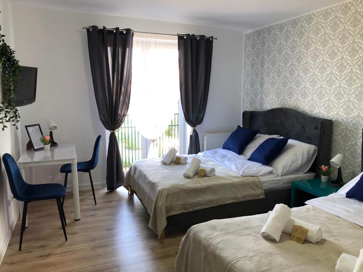 Great Polonia Ustka Bed & Breakfast ภายนอก รูปภาพ