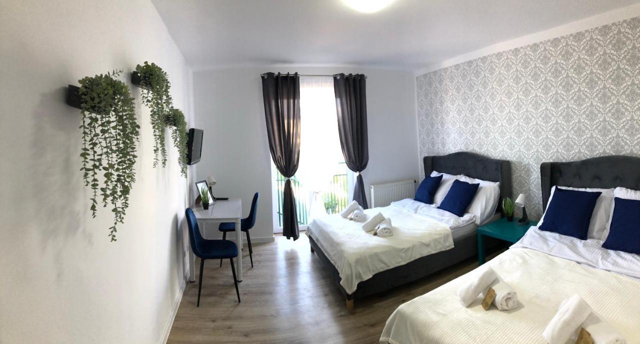 Great Polonia Ustka Bed & Breakfast ภายนอก รูปภาพ