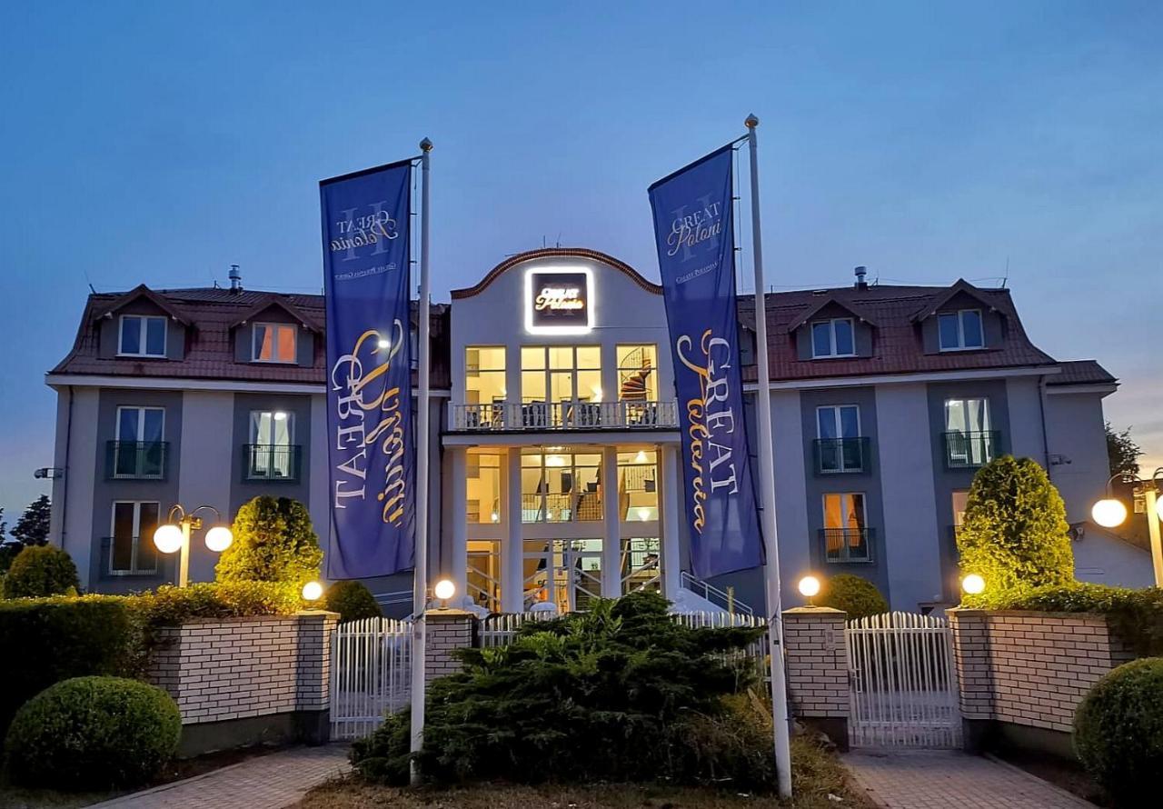 Great Polonia Ustka Bed & Breakfast ภายนอก รูปภาพ