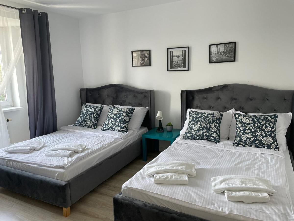 Great Polonia Ustka Bed & Breakfast ภายนอก รูปภาพ