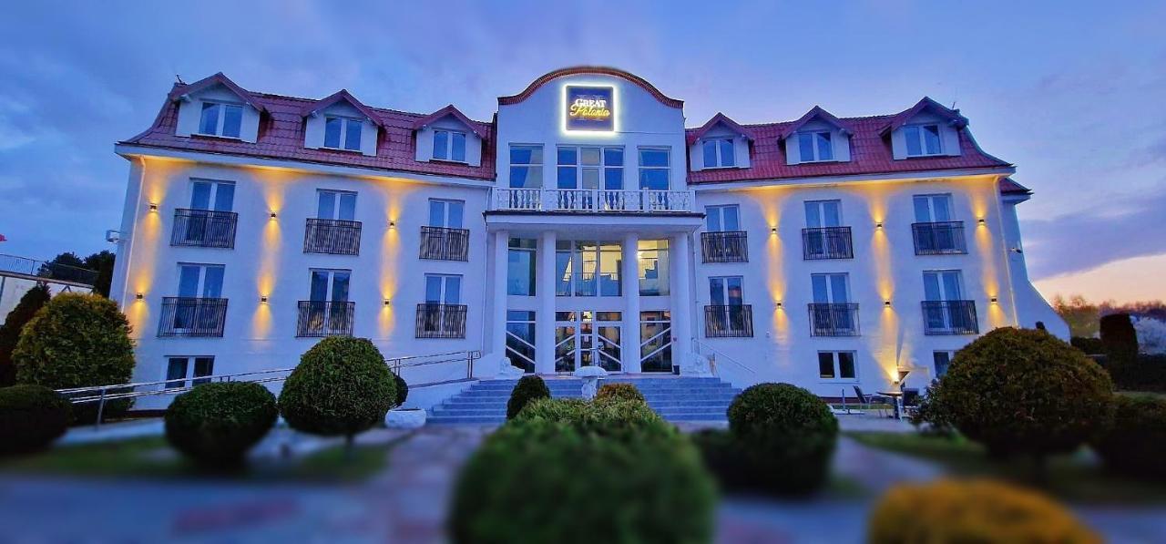 Great Polonia Ustka Bed & Breakfast ภายนอก รูปภาพ